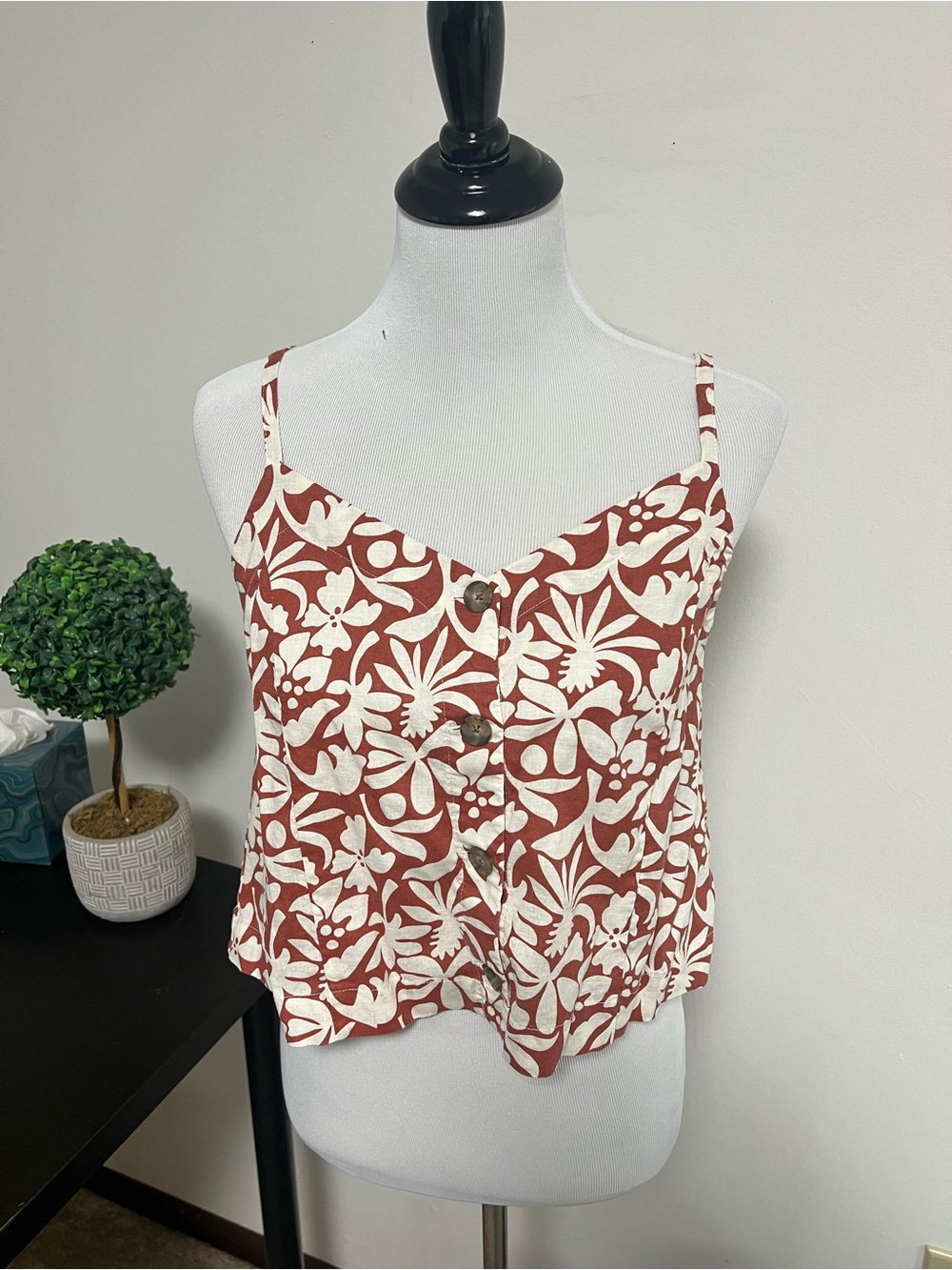 NWOT Marine Layer Rust and Cream Floral Button Cami